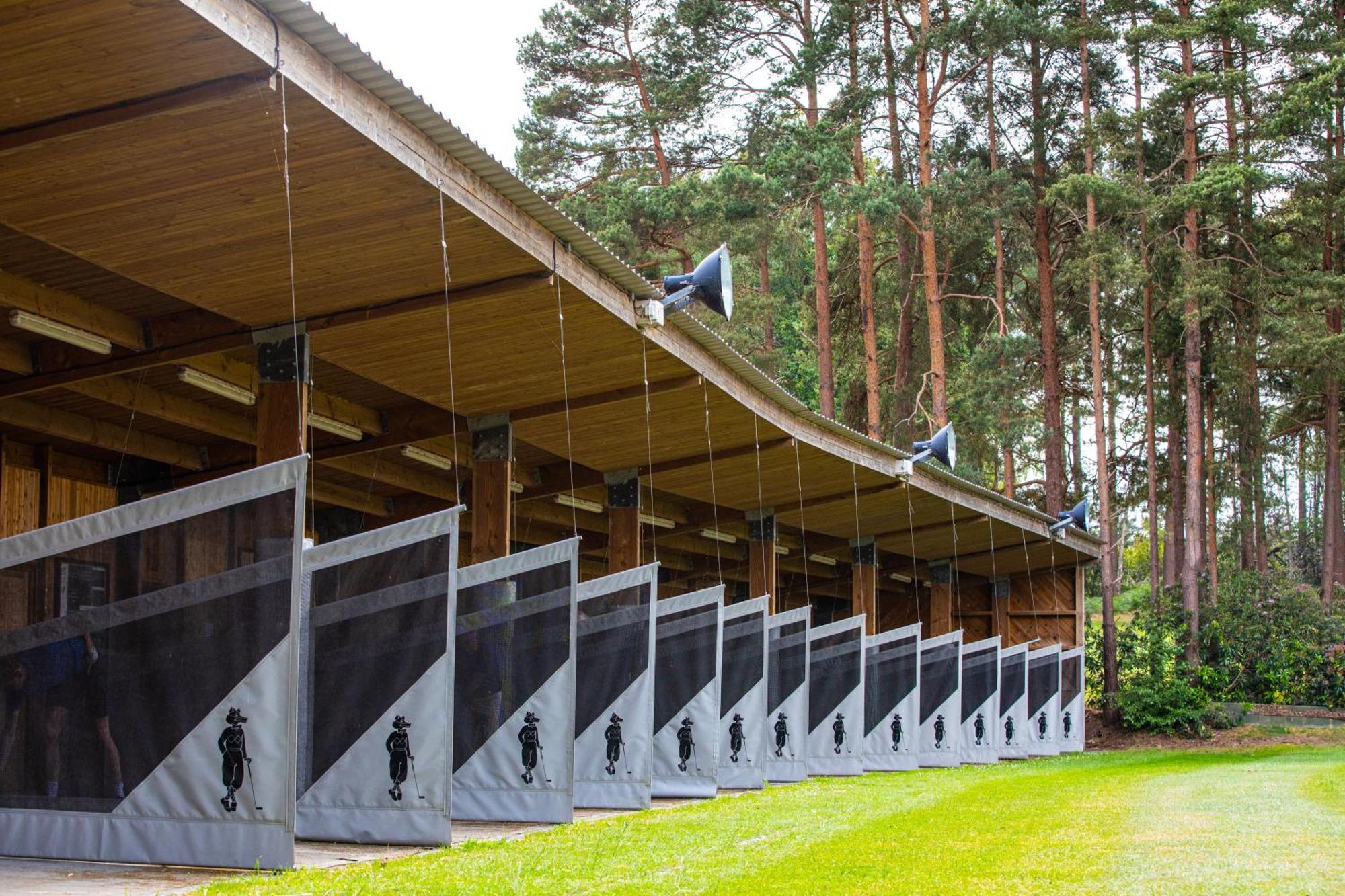 Foxhills Club & Resort Ottershaw Екстериор снимка